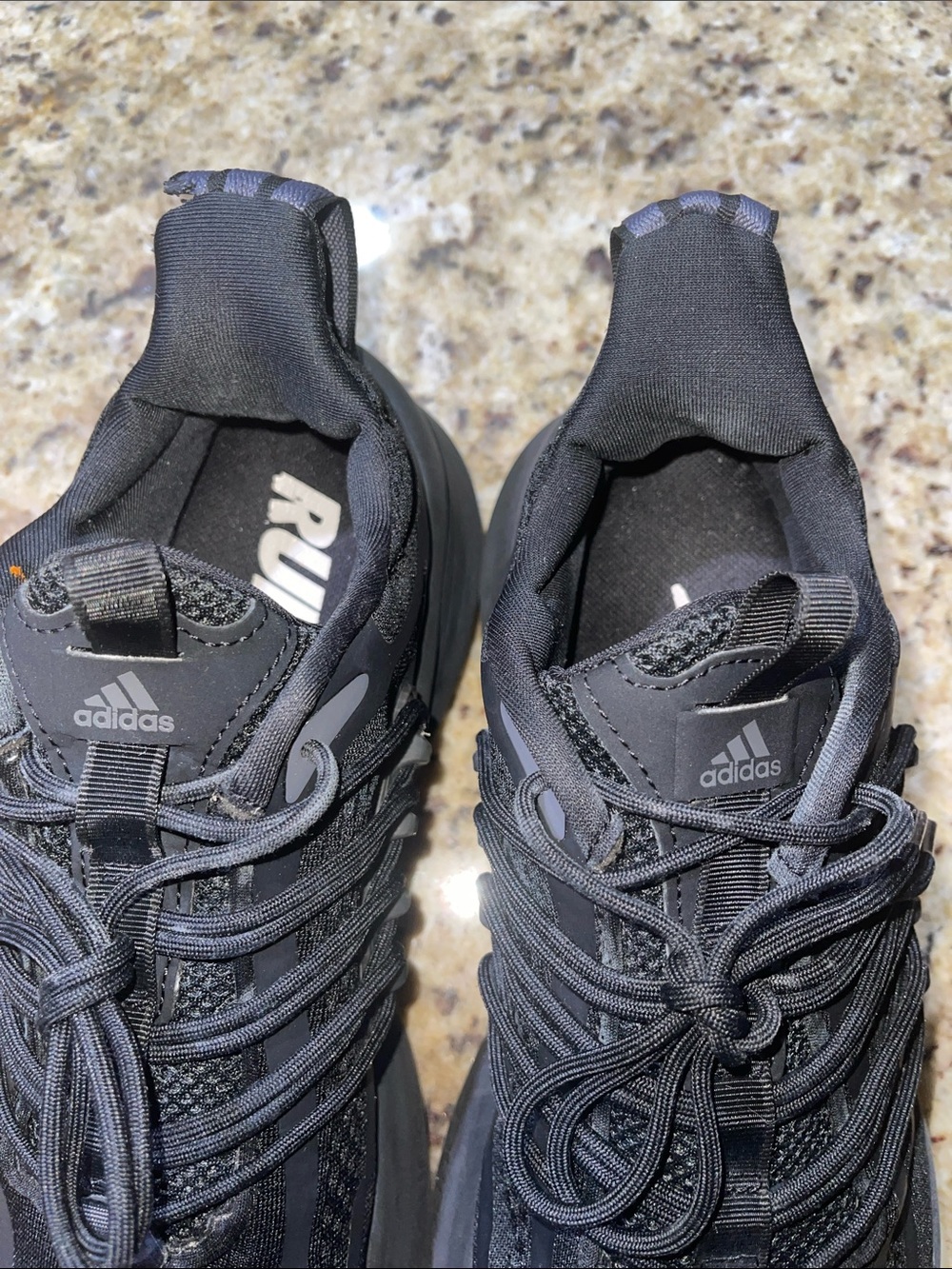 Adidas Alphaboost v1 - Picture 2 of 10